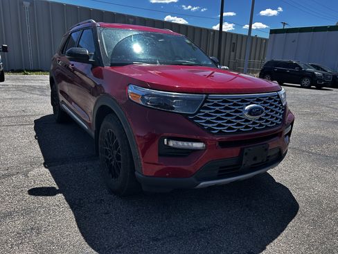 Used 2022 Ford Explorer Platinum w/ Premium Technology Package AWD/4WD image 7