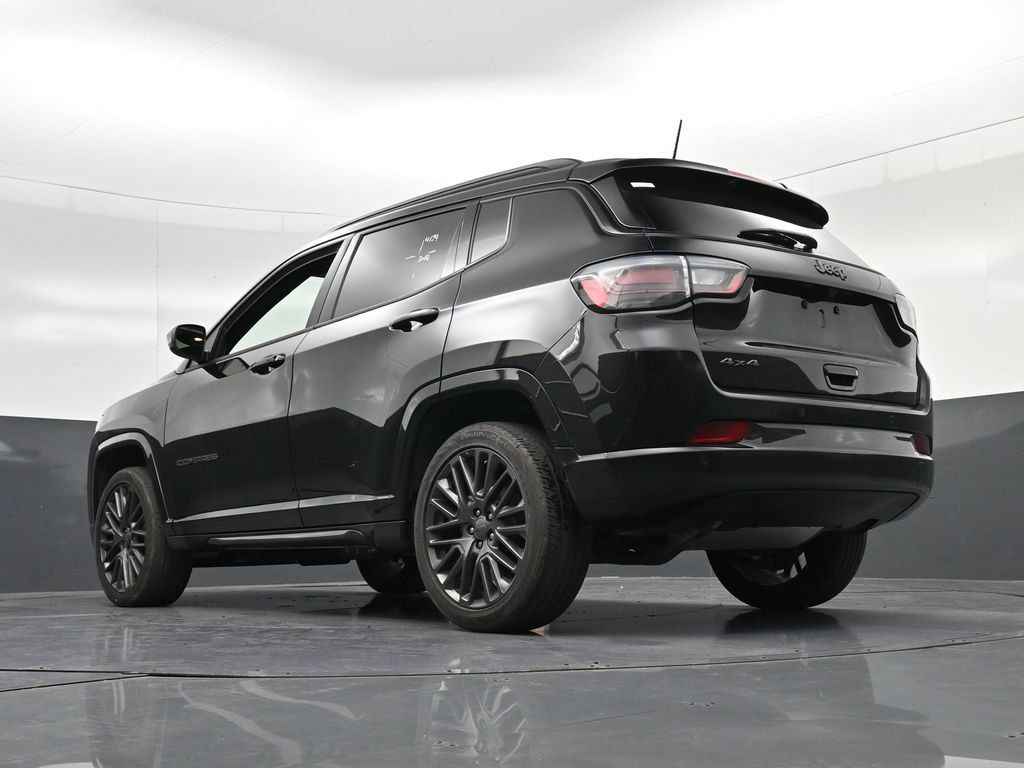 Used 2024 Jeep Compass Limited w/ High Altitude Package AWD/4WD image 31