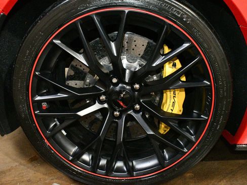 Used 2017 Chevrolet Corvette Z06 w/ Z07 Performance Package image 67