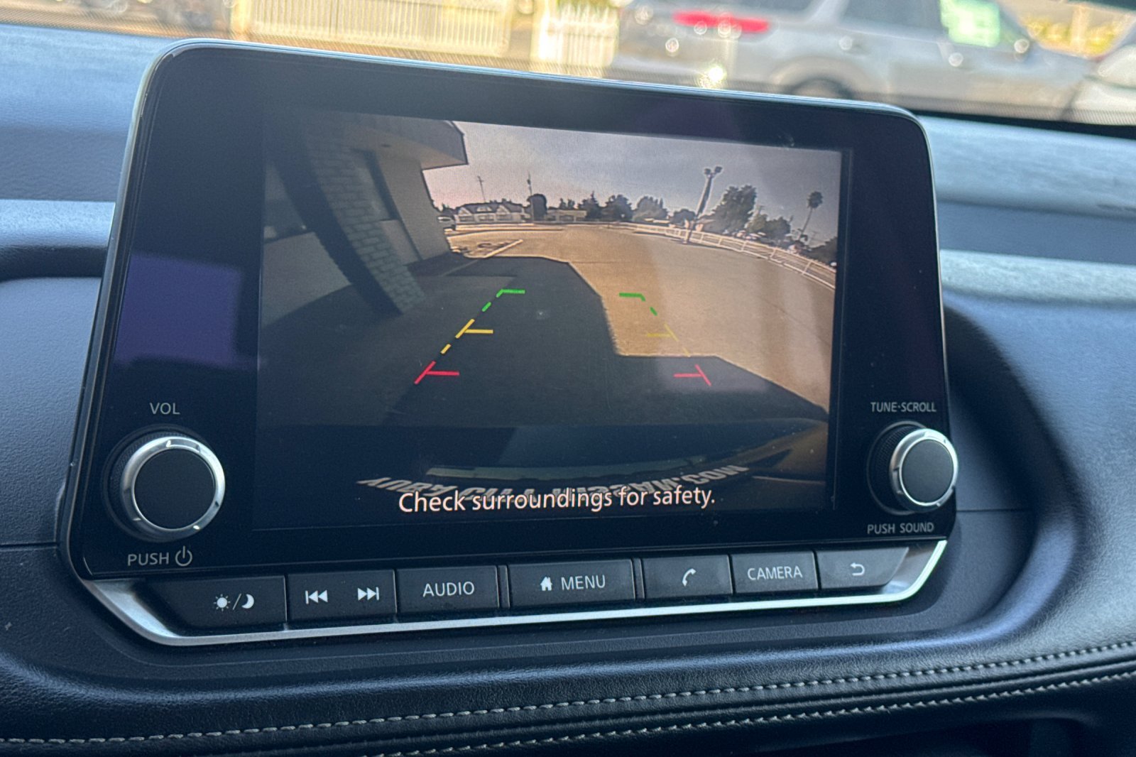 Certified 2025 Nissan Rogue SV AWD/4WD image 24