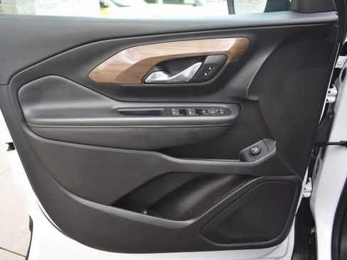 Used 2019 GMC Terrain SLE w/ Driver Convenience Package image 18