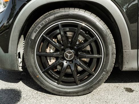 Used 2022 Mercedes-Benz GLB 35 AMG 4MATIC image 33