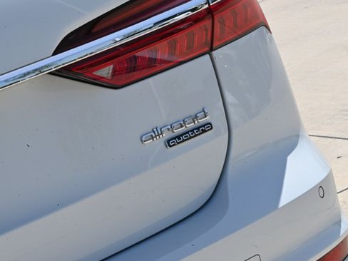 Used 2022 Audi A6 3.0T allroad Prestige AWD/4WD image 37