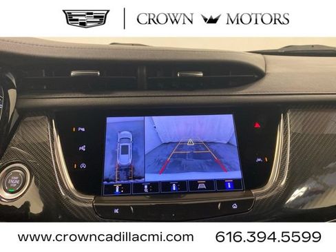 Certified 2023 Cadillac XT6 Sport w/ Technology Package AWD/4WD image 11