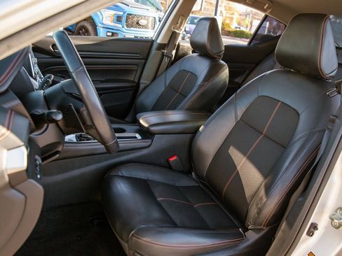 Used 2020 Nissan Altima 2.5 SR image 13