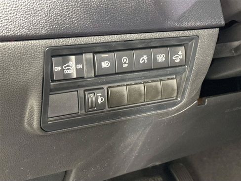 Used 2023 Toyota Tundra SR5 w/ SR5 Convenience Package RWD image 15