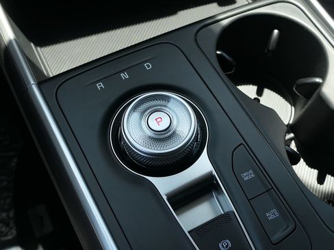 New 2026 Kia Carnival LXS FWD image 16