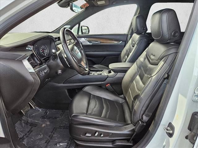 Used 2023 Cadillac XT6 Sport w/ Platinum Package AWD/4WD image 14