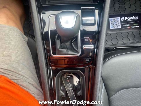 New 2025 Jeep Compass Latitude w/ Convenience Group image 27