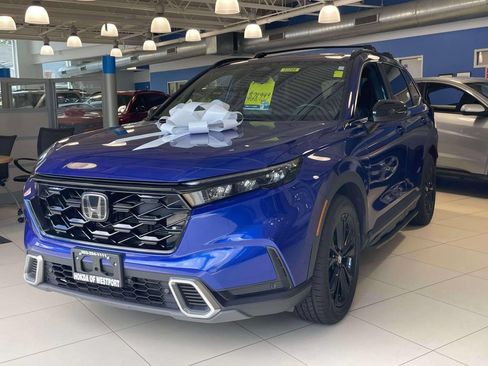 Used 2023 Honda CR-V Sport Touring image 3