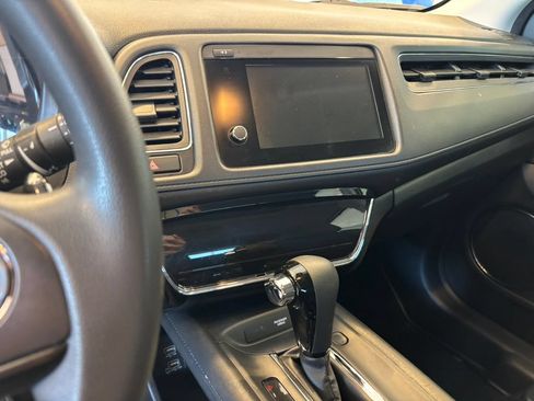 Used 2020 Honda HR-V EX image 18