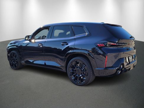 Used 2026 BMW XM Label Red image 5