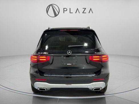 New 2026 Mercedes-Benz GLB 250 4MATIC image 5