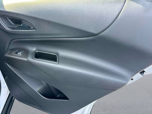 Used 2022 Chevrolet Equinox LT FWD image 20