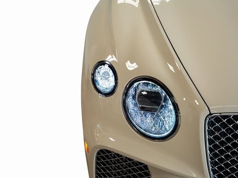 Used 2020 Bentley Continental GT V8 image 6