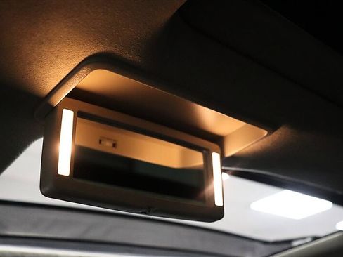 Used 2015 Jaguar XJ L Portfolio RWD image 24