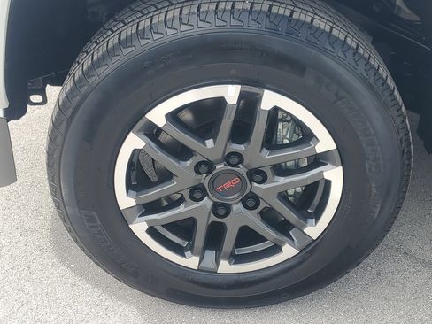 Used 2025 Toyota Tacoma TRD Sport RWD image 6