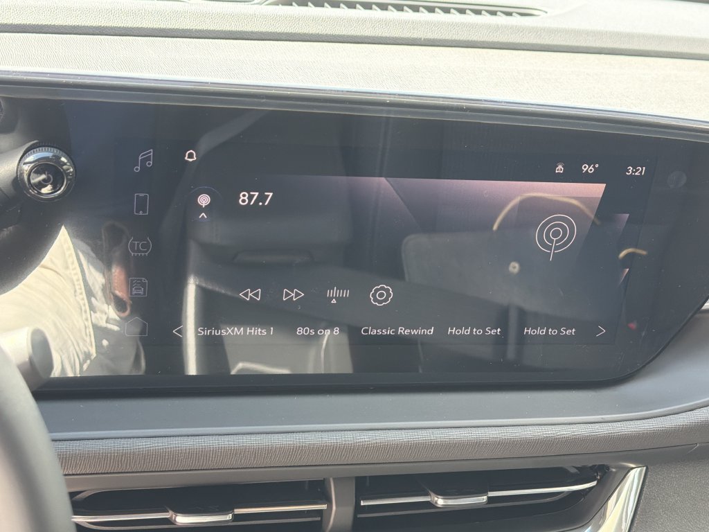 New 2026 Buick Envista Sport Touring w/ Convenience I Package FWD image 24