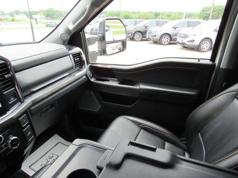 Used 2025 Ford F250 Lariat w/ Chrome Package AWD/4WD image 28