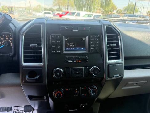 Used 2017 Ford F150 XLT RWD image 13