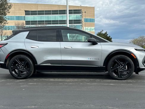 Certified 2024 Chevrolet Equinox EV RS image 3