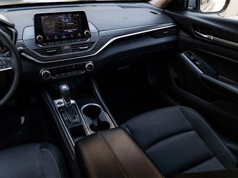 Used 2023 Nissan Altima 2.5 SV image 25