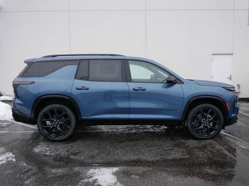 New 2026 Chevrolet Traverse RS image 2