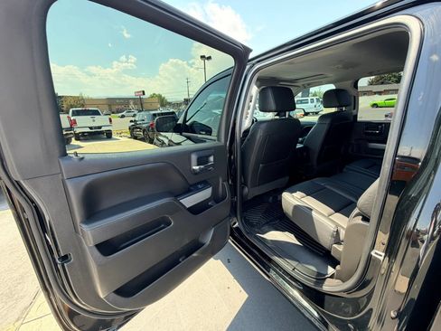 Used 2018 Chevrolet Silverado 1500 LTZ Z71 w/ LTZ Plus Package AWD/4WD image 21