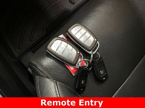 Used 2017 Hyundai Tucson SE Plus image 6