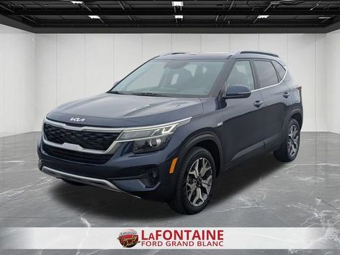 Used 2023 Kia Seltos EX image 1