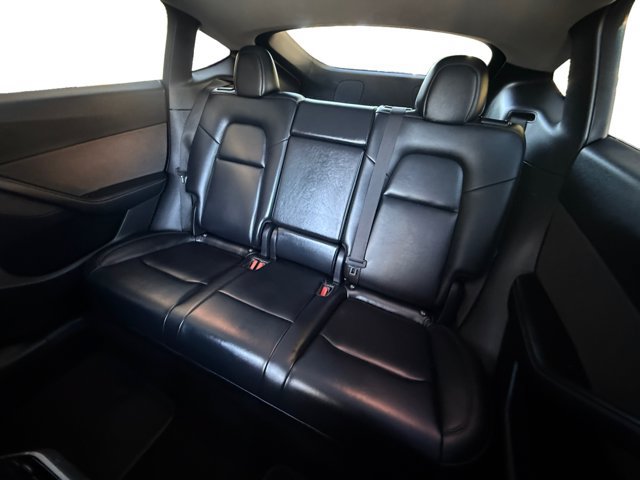 Used 2022 Tesla Model Y Performance AWD/4WD image 11