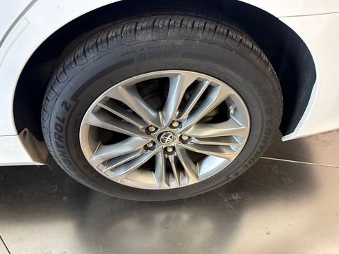 Used 2016 Toyota Camry SE FWD image 10