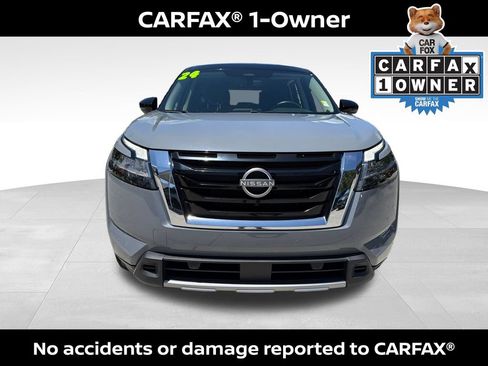 Certified 2024 Nissan Pathfinder SL FWD image 2