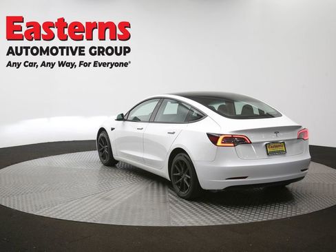 Used 2023 Tesla Model 3 Standard Range image 31