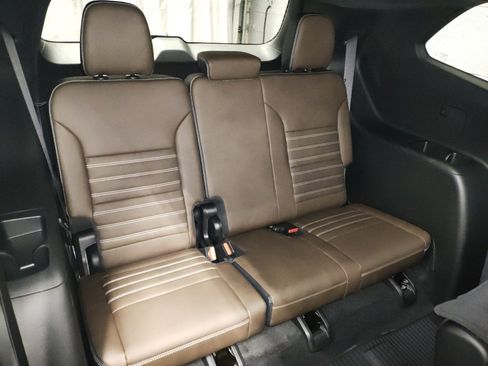 New 2026 GMC Acadia Denali Ultimate w/ LPO, Floor Liner Package image 14