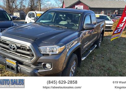 Used 2017 Toyota Tacoma 4x4 Access Cab
