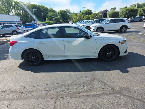 Used 2024 Honda Civic Sport image 8