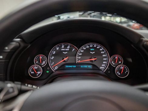 Used 2010 Chevrolet Corvette Convertible w/ Preferred Equipment Group RWD image 14