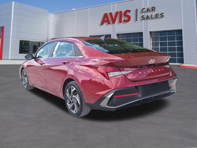 Used 2025 Hyundai Elantra SEL FWD image 9