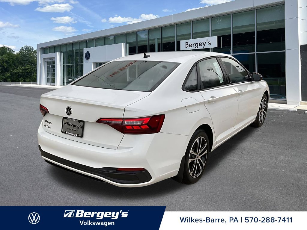 Certified 2023 Volkswagen Jetta Sport FWD image 9