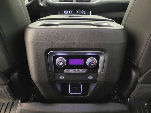 Used 2021 Chevrolet Tahoe Z71 AWD/4WD image 50