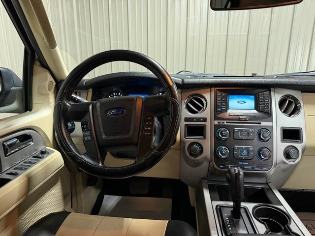 Used 2016 Ford Expedition XLT AWD/4WD image 32