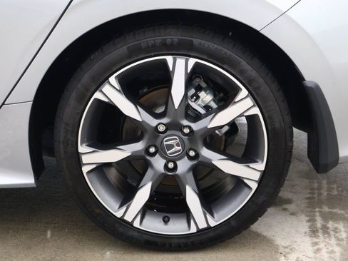 Used 2025 Honda Civic Sport image 8