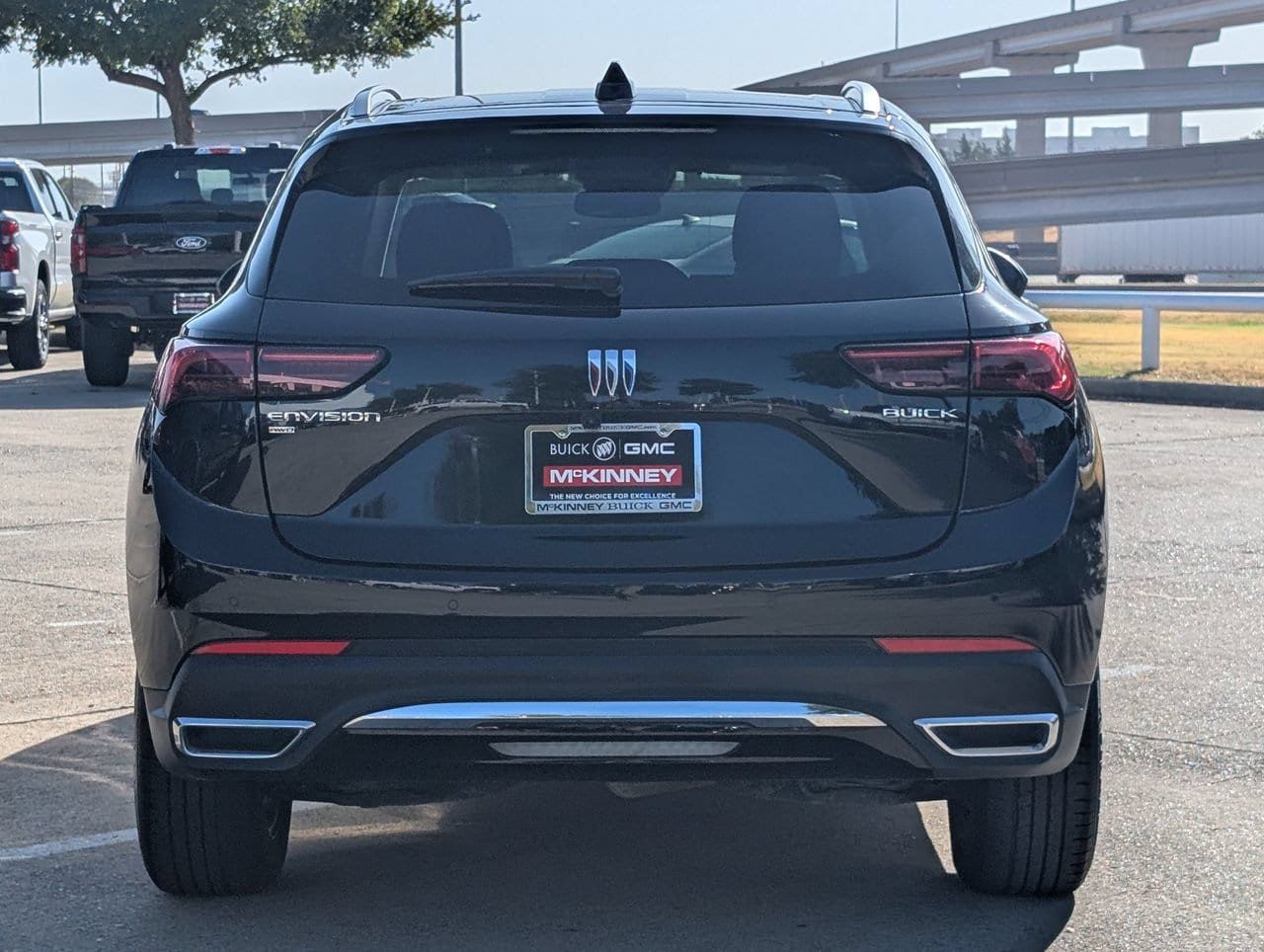 Used 2024 Buick Envision Preferred AWD/4WD image 5