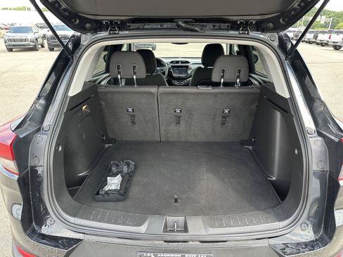 Used 2023 Chevrolet TrailBlazer LT w/ Convenience Package AWD/4WD image 6