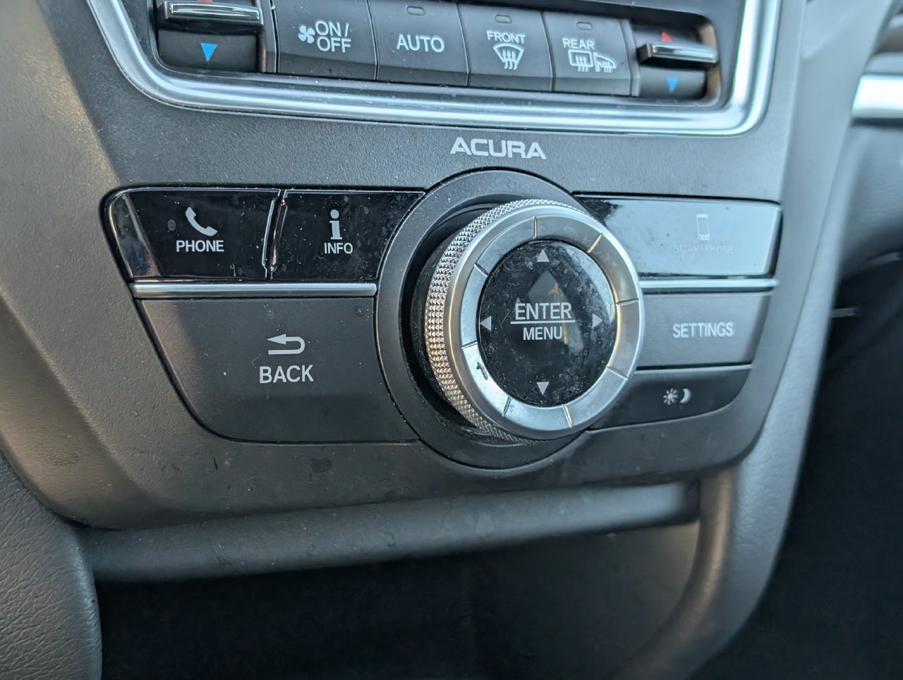 Used 2020 Acura MDX SH-AWD image 17