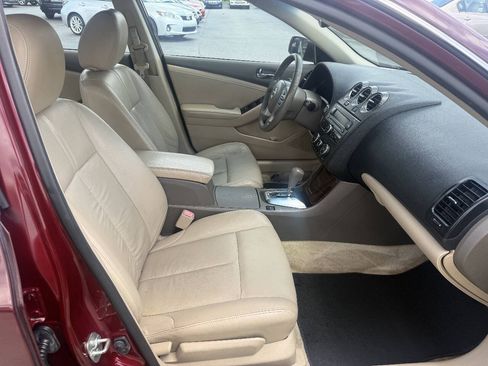 Used 2012 Nissan Altima 2.5 SL w/ 2.5SL Pkg FWD image 13