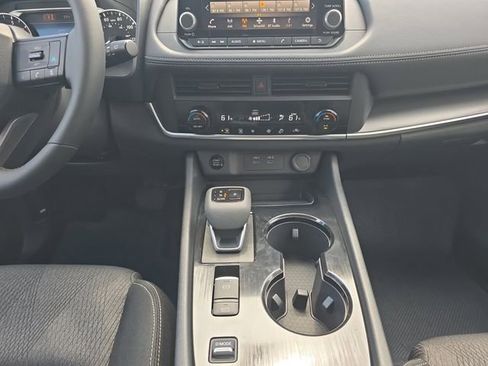 New 2026 Nissan Rogue SV FWD image 3