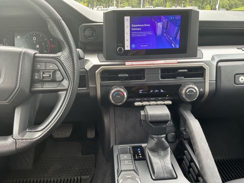 Used 2025 Toyota Tacoma SR5 RWD image 29