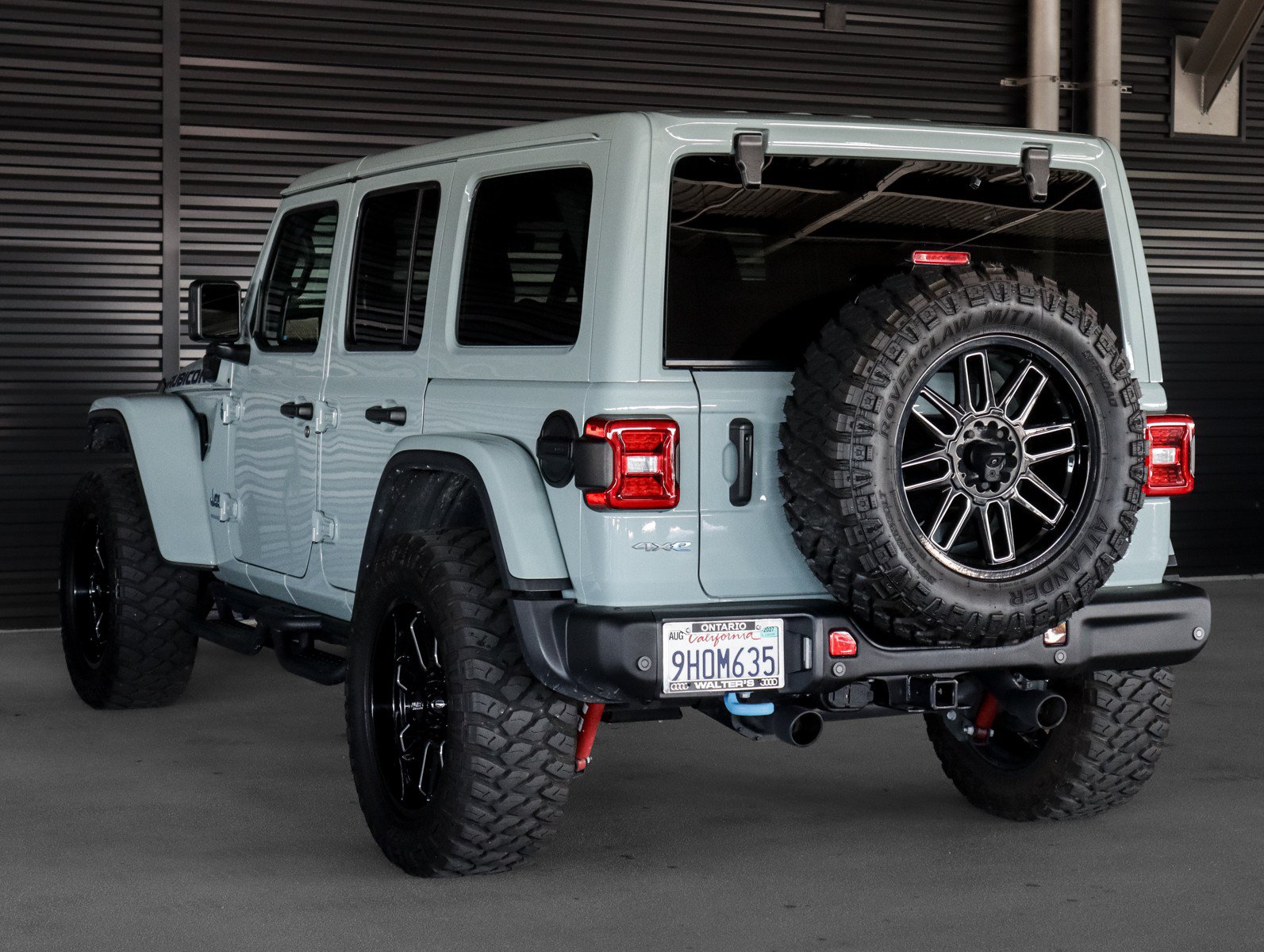 Used 2024 Jeep Wrangler Unlimited Rubicon 4xe AWD/4WD image 2